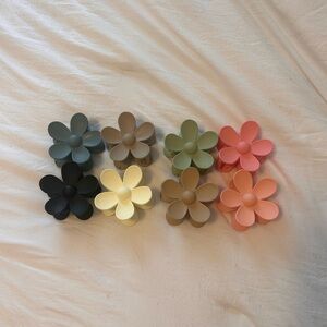 Set of Colorful Flower Clips